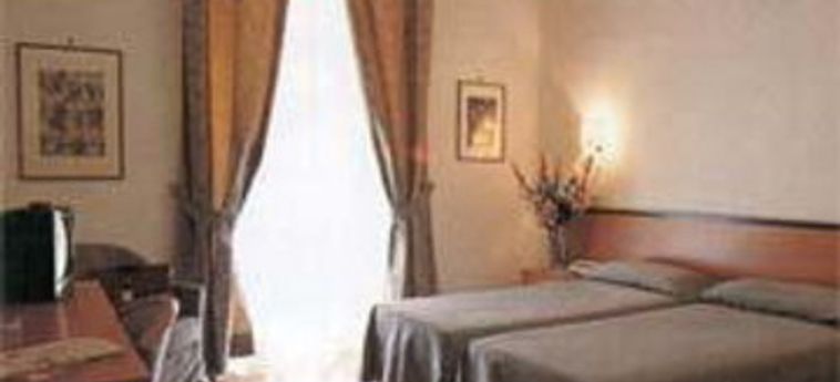 Hotel Medici:  ROM