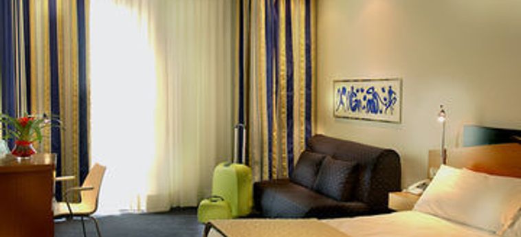 Hotel Holiday Inn Express Rome - East:  ROM