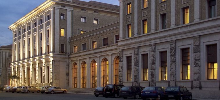 Th Roma - Carpegna Palace Hotel:  ROM