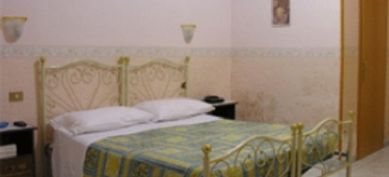 Hotel Principe Amedeo:  ROM