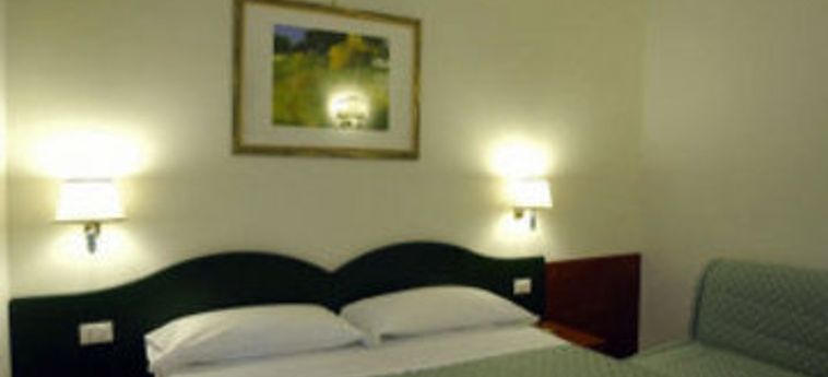 Hotel La Girandola Bed & Breakfast:  ROM