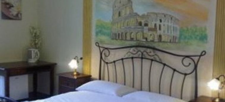 Hotel Trastevere Terrace Suites:  ROM