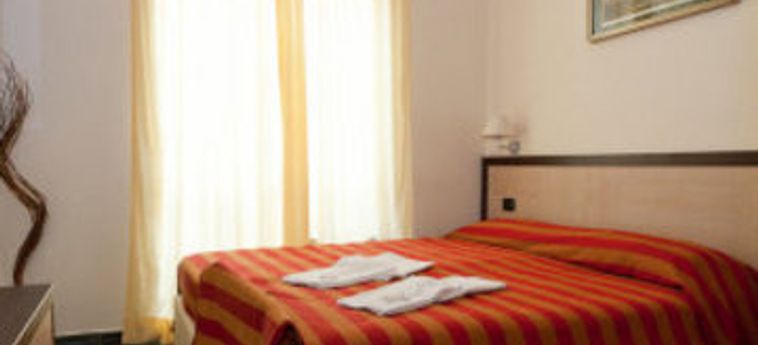 Hotel Clarian Affittacamere:  ROM