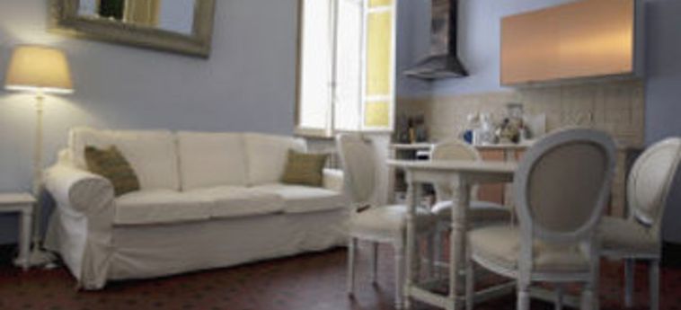 Casa De Fiori Apartments:  ROM