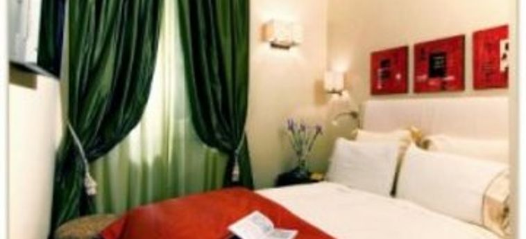 Hotel Vivaldi Luxury Rooms:  ROMA