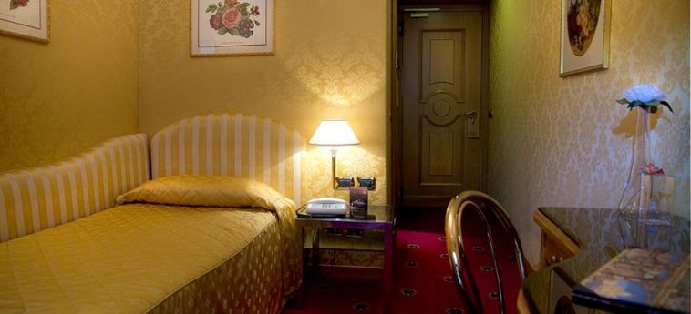 Hotel Marcella Royal:  ROMA