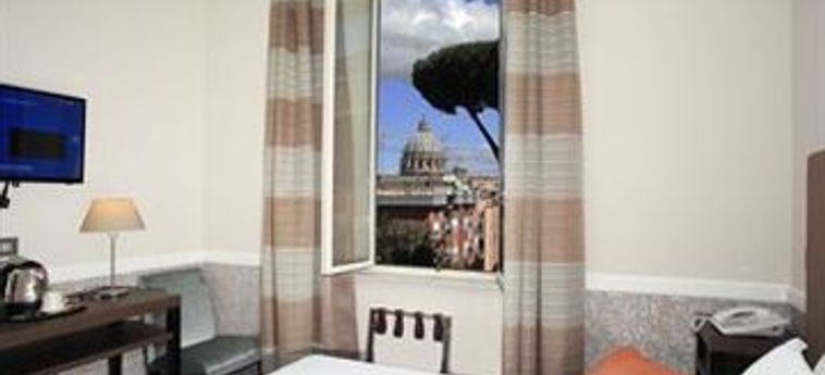 Fragrance Hotel St. Peter:  ROMA
