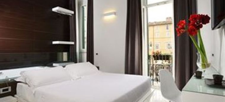 Hotel Navona Suites:  ROMA