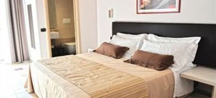 Hotel Rooms For You:  ROMA