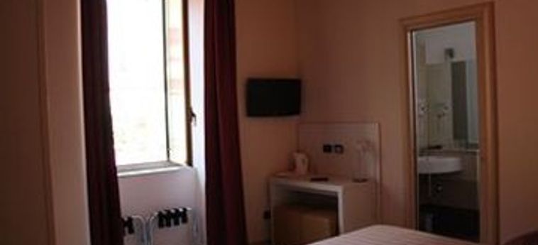 Hotel Rooms For You:  ROMA