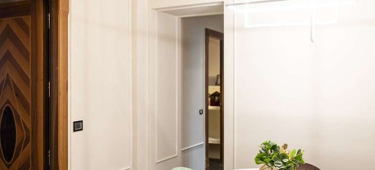 Hotel Les Chambres D'or:  ROMA