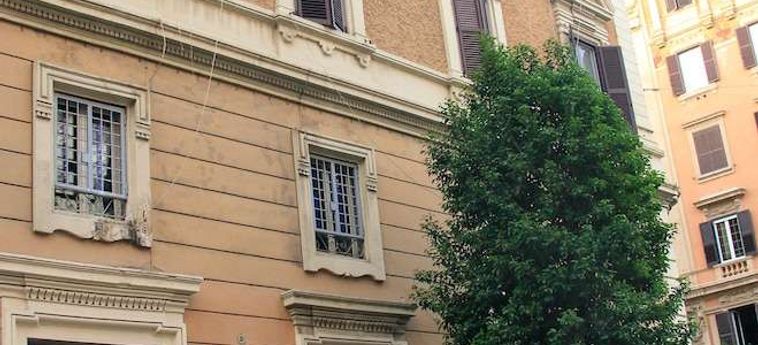 Hotel Les Chambres D'or:  ROMA