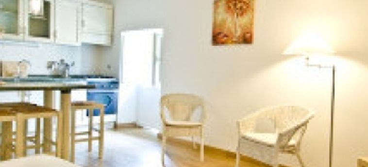 Piazza Navona - 2 Bedrooms Apartment:  ROMA