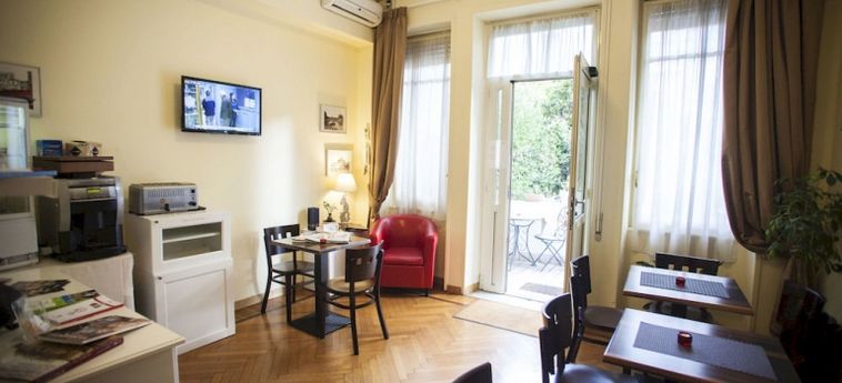 Aventino Guest House:  ROMA