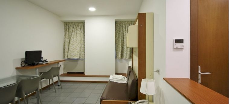 Hotel Residence Colombo 112:  ROMA