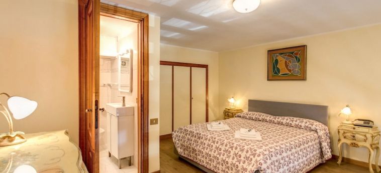 Hotel Residenza Villa Marignoli:  ROMA