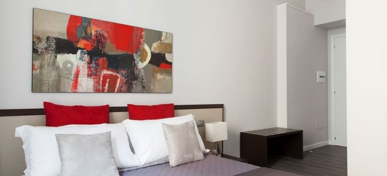 Hotel Arenula Suites:  ROMA