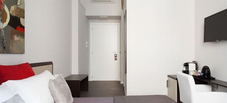 Hotel Arenula Suites:  ROMA
