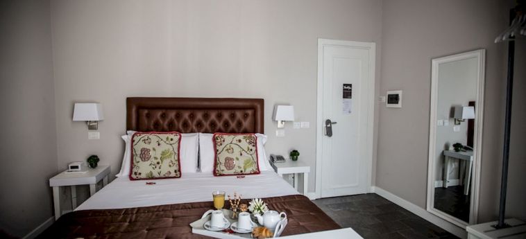 Hotel Chic & Town Luxury Rooms:  ROMA