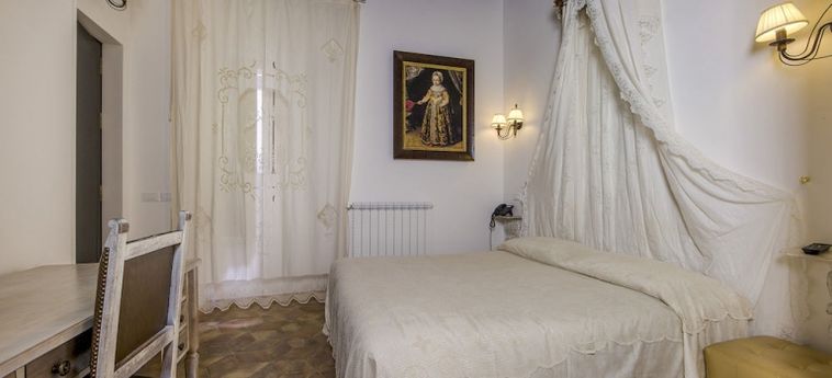 Hotel Antica Dimora Donna Isabella:  ROMA