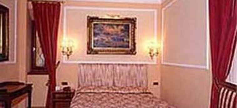Comfort Hotel Bolivar:  ROMA