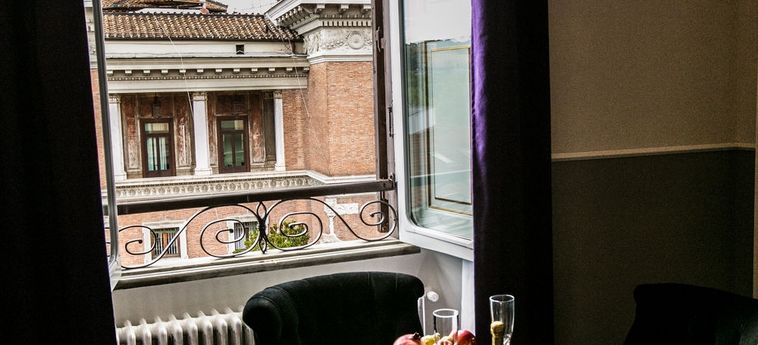 Hotel Jb Relais Luxury:  ROMA