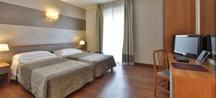 Hotel Villafranca:  ROMA