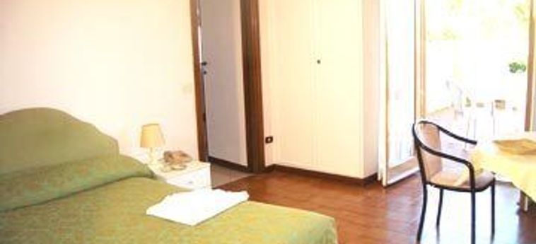 Hotel Residence Medaglie D'oro:  ROMA