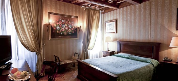 Hotel Relais Group Palace:  ROMA