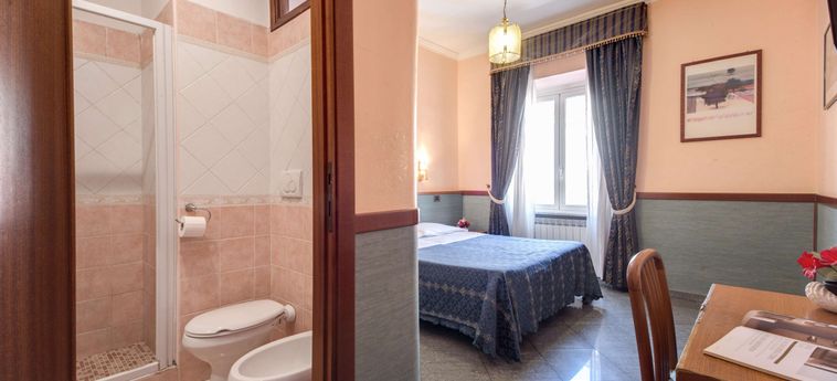 Hotel Rubino:  ROMA