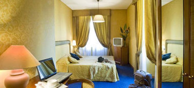 Hotel Dharma Style:  ROMA