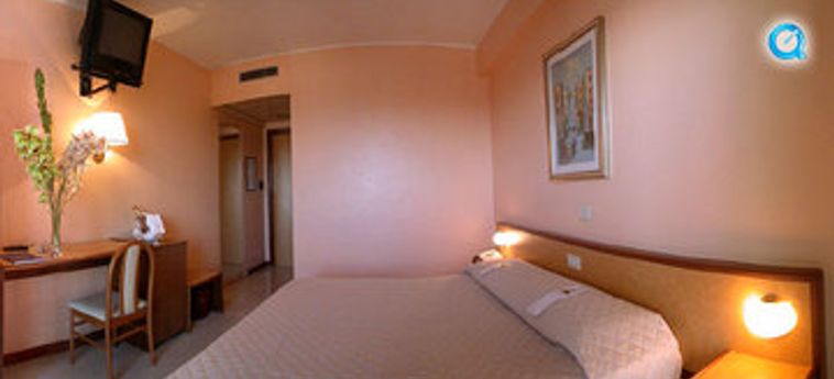 Hotel Pineta Palace:  ROMA