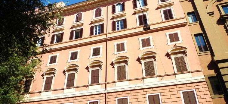 Hotel Ludovisi Luxury Rooms:  ROMA