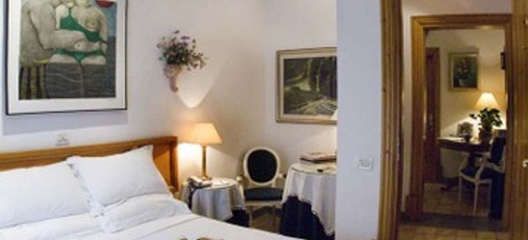 Hotel Locanda Cairoli:  ROMA