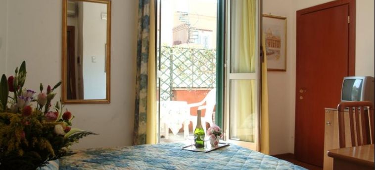 Hotel Tirreno:  ROMA