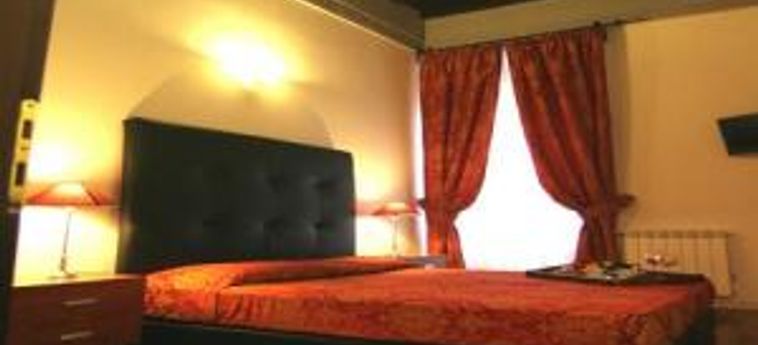 Hotel Tolentino Suites:  ROMA