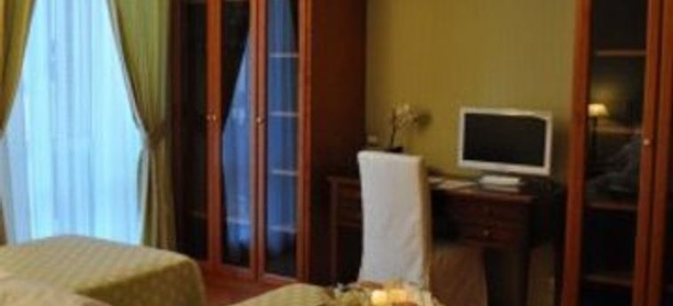 Hotel Dea Suite Roma:  ROMA