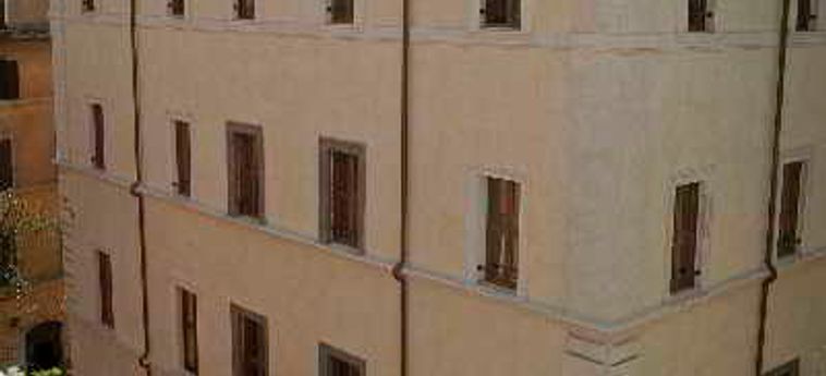 Hotel Navona Palace Luxury Inn:  ROMA