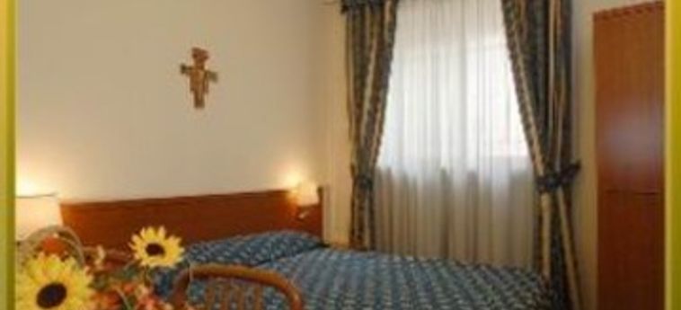 Hotel Domus Vitellia:  ROME