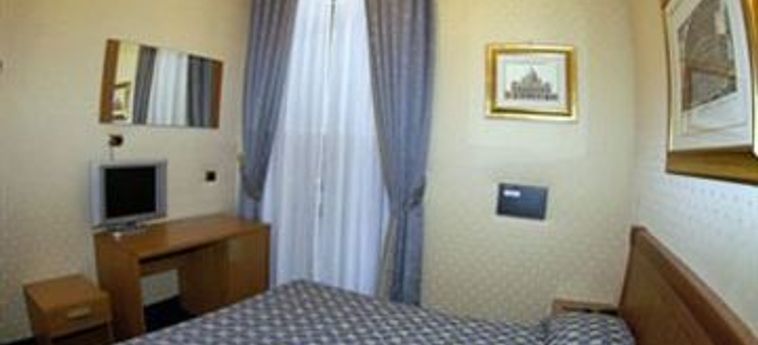 Hotel Vatican Holiday:  ROME