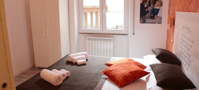Hotel Nasoni Di Roma Bed & Breakfast:  ROME