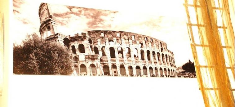 Hotel Charme Holidays Colosseum:  ROME