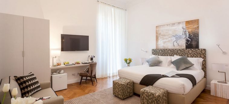 Hotel 504 Corso Suites:  ROME