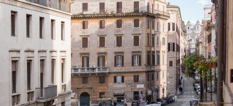 Hotel C&c Navona:  ROME