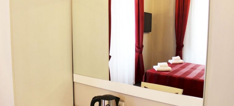 Hotel Laterani Suite:  ROME