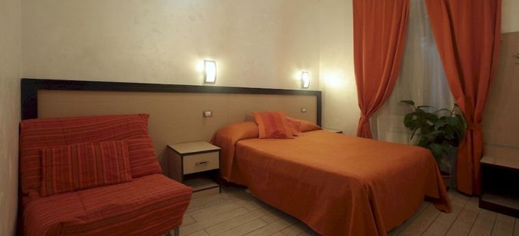 Hotel Rental In Rome 2000:  ROME
