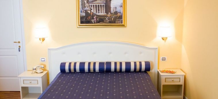 Hotel Domus Ludovisi:  ROME
