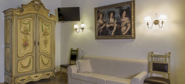 Hotel Antica Dimora Donna Isabella:  ROME