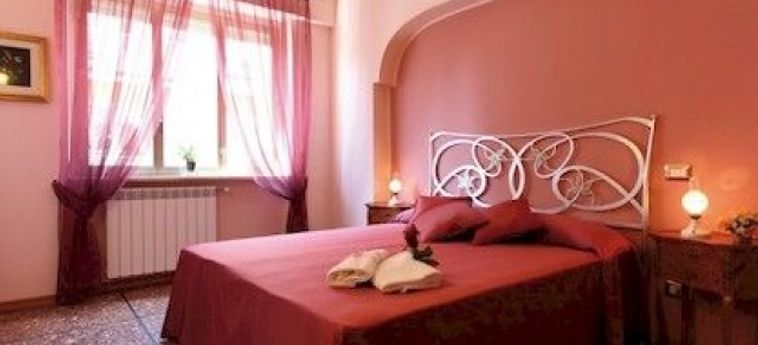 Miriam Guesthouse:  ROME