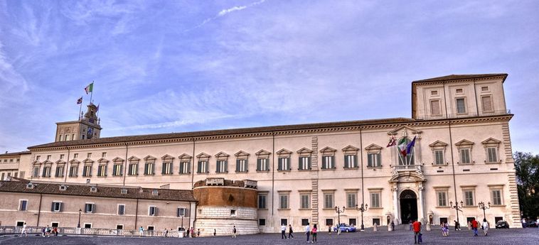 Hotel Domus Trevi:  ROME